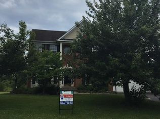 10548 Coral Berry Dr, Manassas, VA 20110