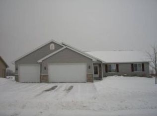 2080 Olde Country Cir, Kaukauna, WI 54130