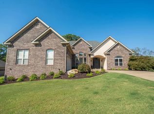214 Trabecca Cir, Hot Springs, AR 71913
