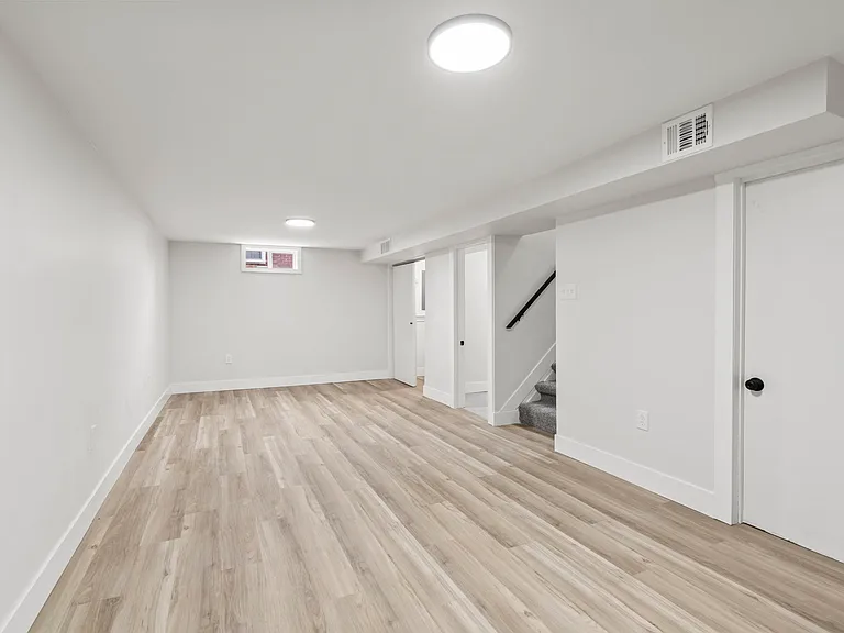 2511 Baywood St — Photo 18