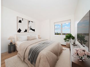 75-25 153rd St #402, Flushing, NY 11367