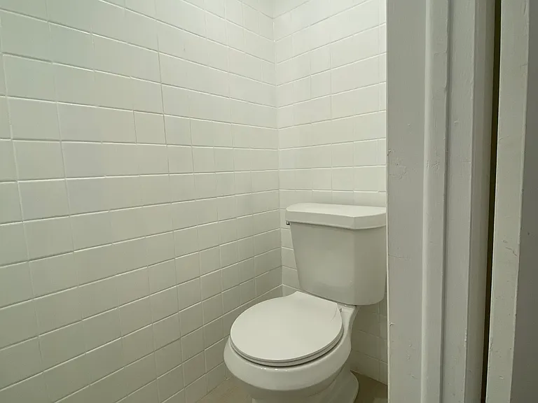 10901 N Kendall Dr #210 — Photo 6
