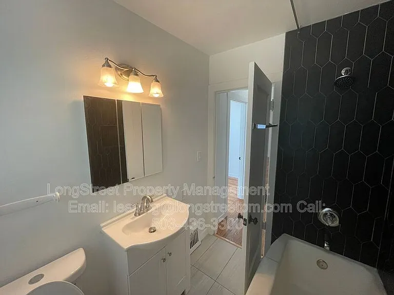4514 NE 18th Ave — Photo 19