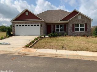 2215 Matthews Meadows Ln, Conway, AR 72032