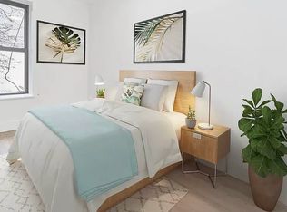 208 E 6th St #17, New York, NY 10003