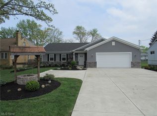 7125 Fry Rd, Middleburg Heights, OH 44130