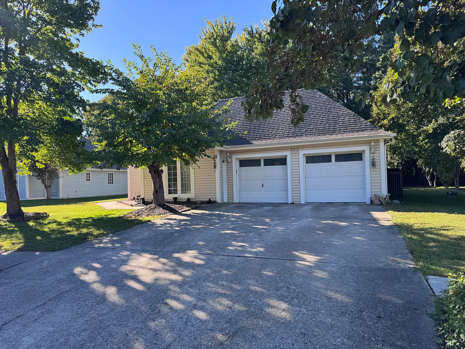 4 bed, 1500 sqft, $2,500 — Photo 3