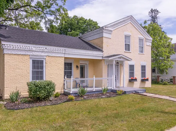 514 N Kalamazoo St, Paw Paw, MI 49079