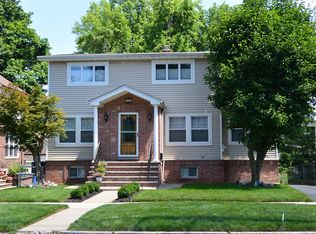 566 Abbott Ave, Ridgefield, NJ 07657