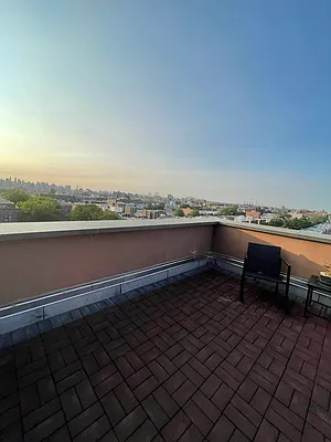 Rented by Voro, LLC | media 7