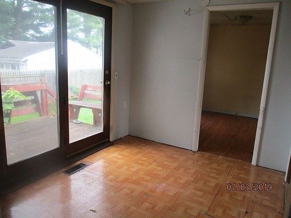 4th image of 13 Virginia Ave