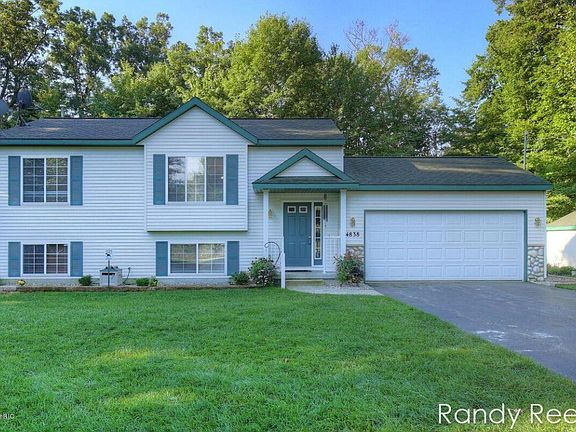 2nd image of 4838 Woodward Ln