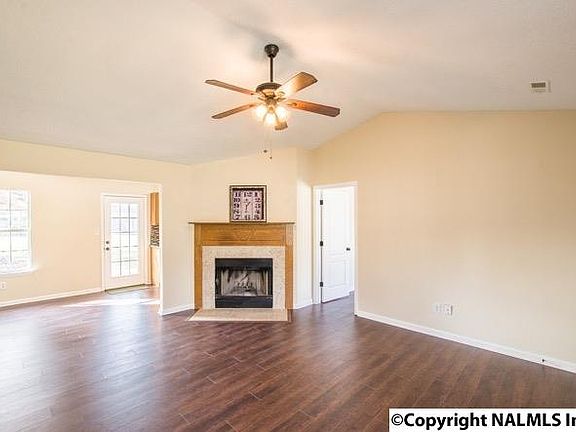 4th image of 334 Buffalo Creek Dr