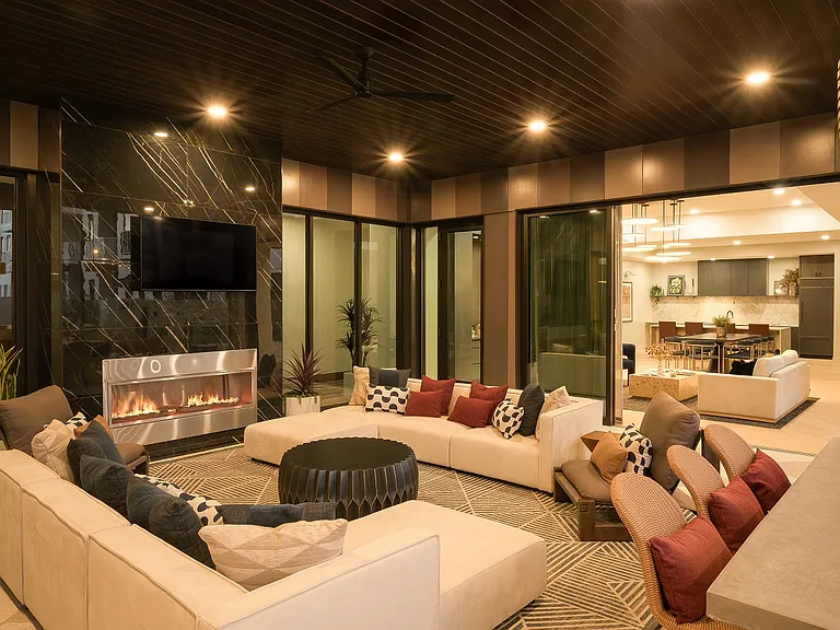 Huxley Scottsdale — Photo 42