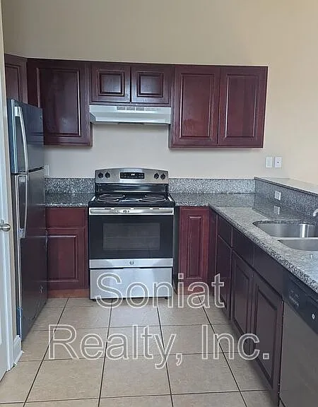 1922B Industry St — Photo 8