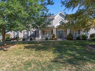 11 Arrowwood Ct, Lake Saint Louis, MO 63367