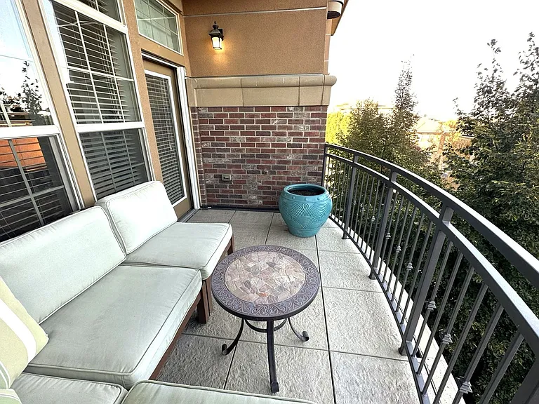 7865 Vallagio Ln #303 — Photo 26