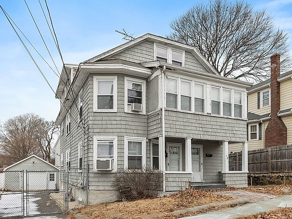 3rd image of 48 Saratoga St