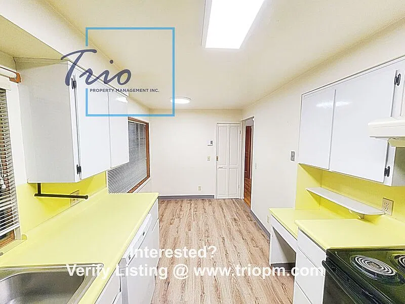 3 bed, 1.0 bath, $2,095 — Photo 3