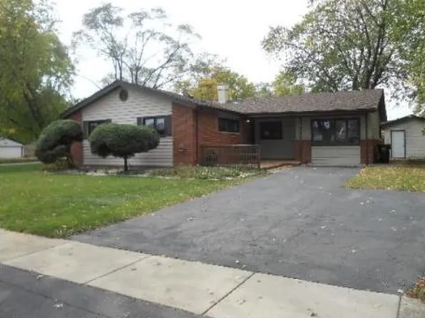 600 Morton St, Hoffman Estates, IL 60169