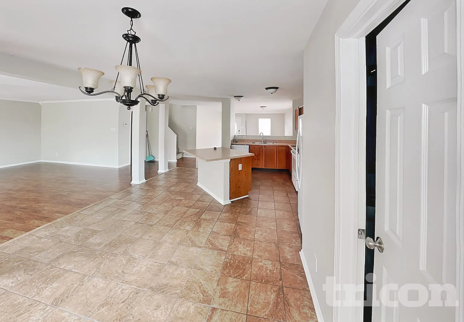 3321 Hapsburg Way Indianapolis IN — Photo 4