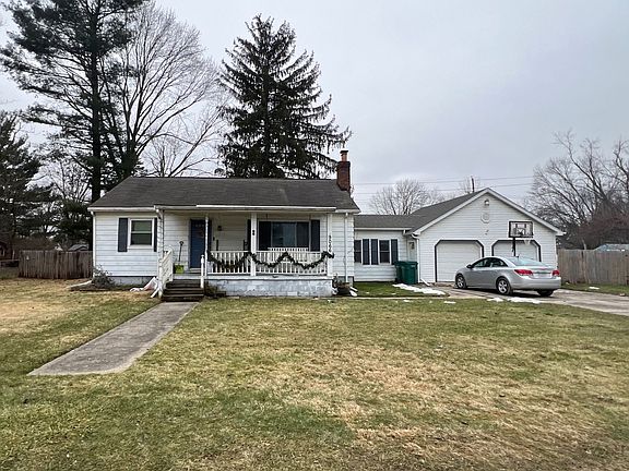 2nd image of 9066 Augusta St