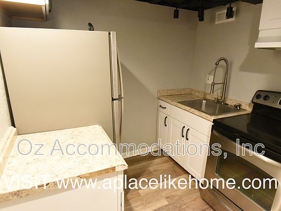 2nd image of 3809 Washington St Unit B