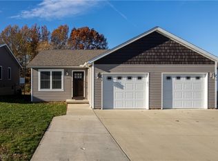 360 Spruce St, Barberton, OH 44203