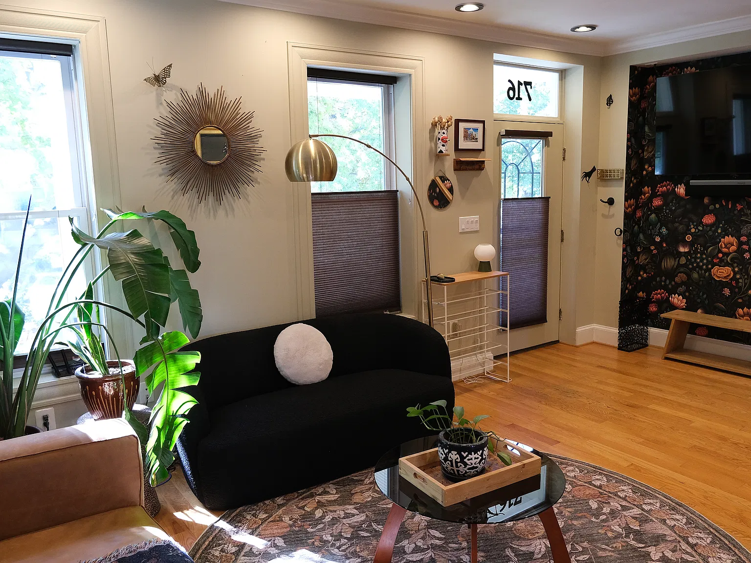 3 bed, 3.5 bath, 1650 sqft, $4,350 — Photo 2
