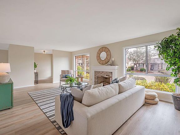 4th image of 7528 Oak Leaf Drive