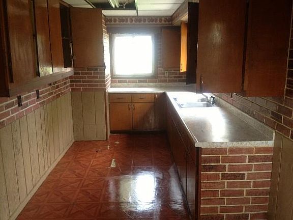 5th image of 1124 Crestline Dr