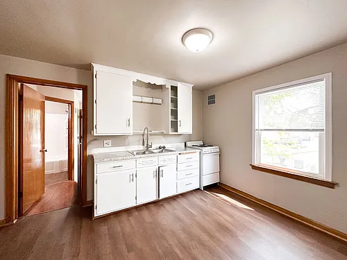 610 Maple Street Photo 1