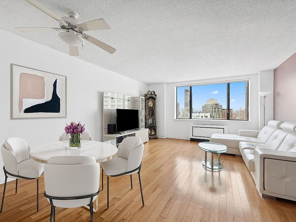 1st image of 30 W 61st St APT 29E