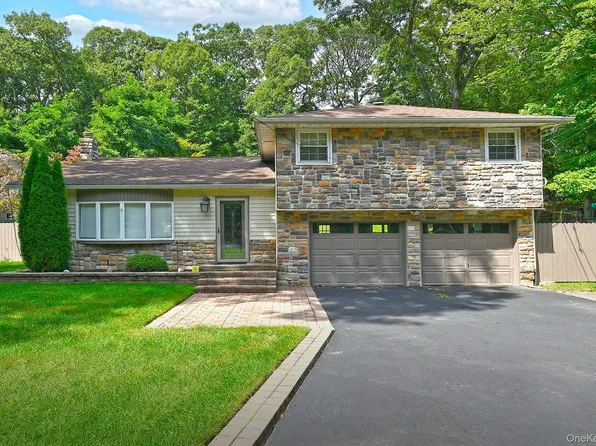 150 Hallock Landing Road, Rocky Point, NY 11778