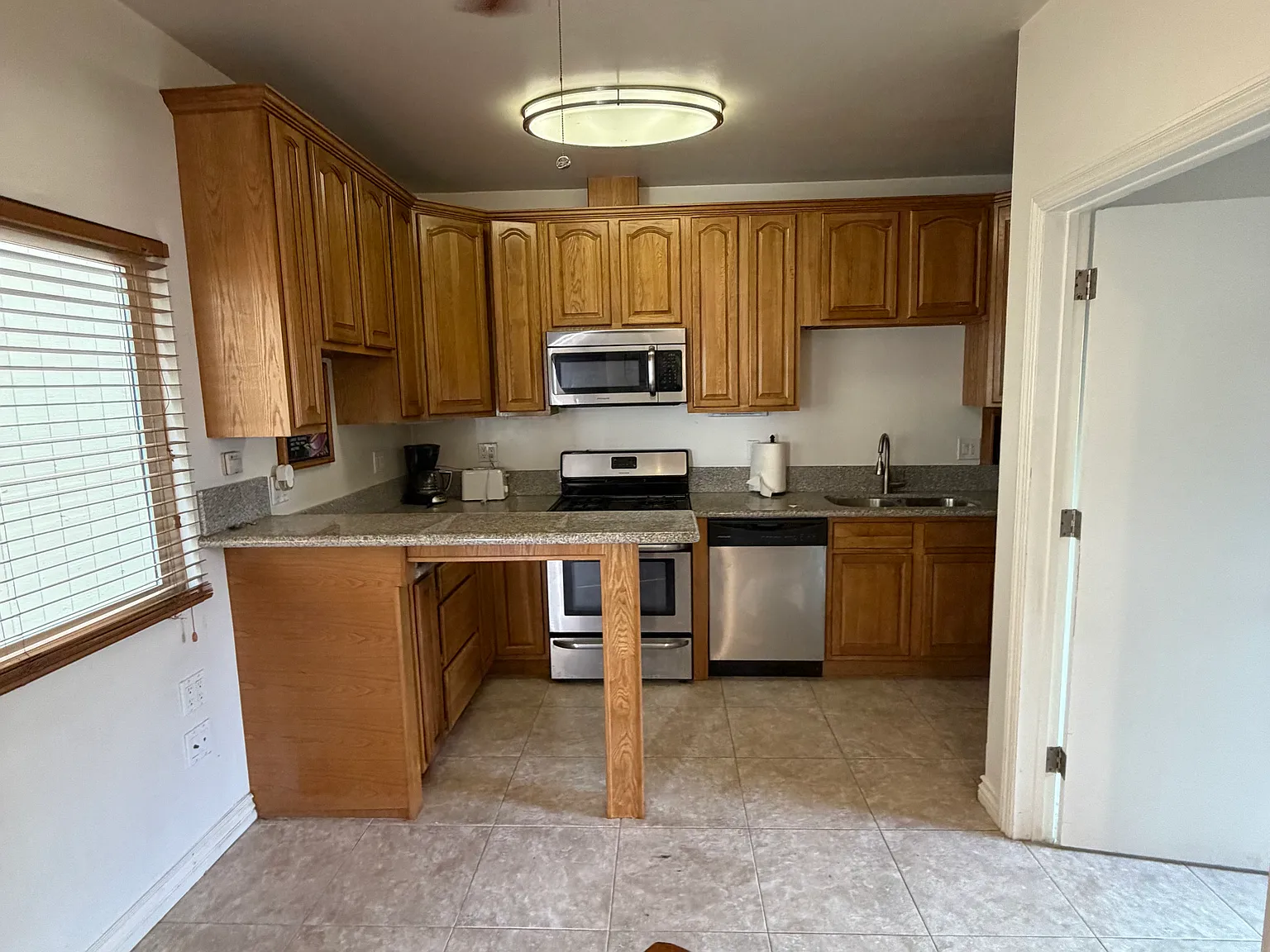 1 bed, $2,750 — Photo 4
