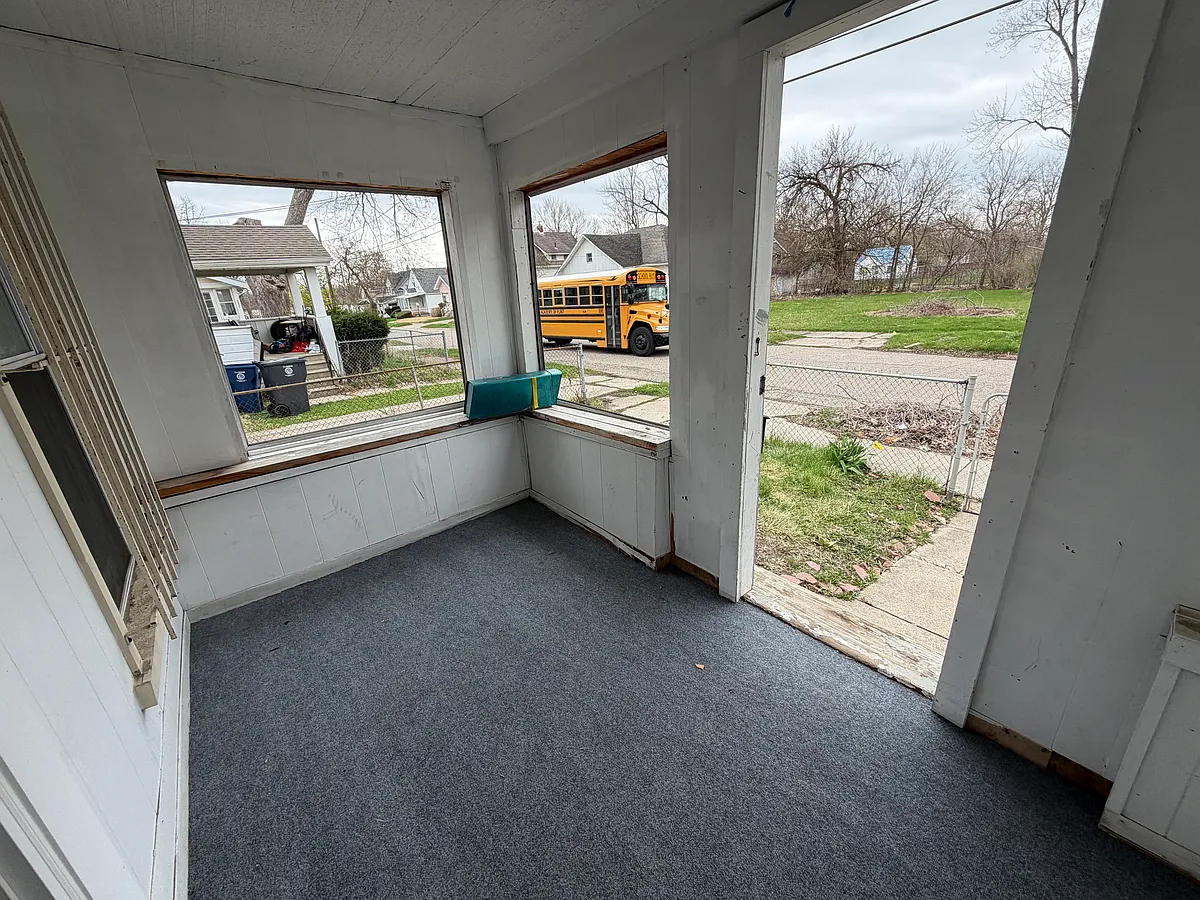 Building Photo - 2023 Ferris Ave