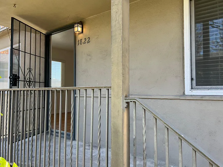 1822 Polk Ave #1822 — Photo 1