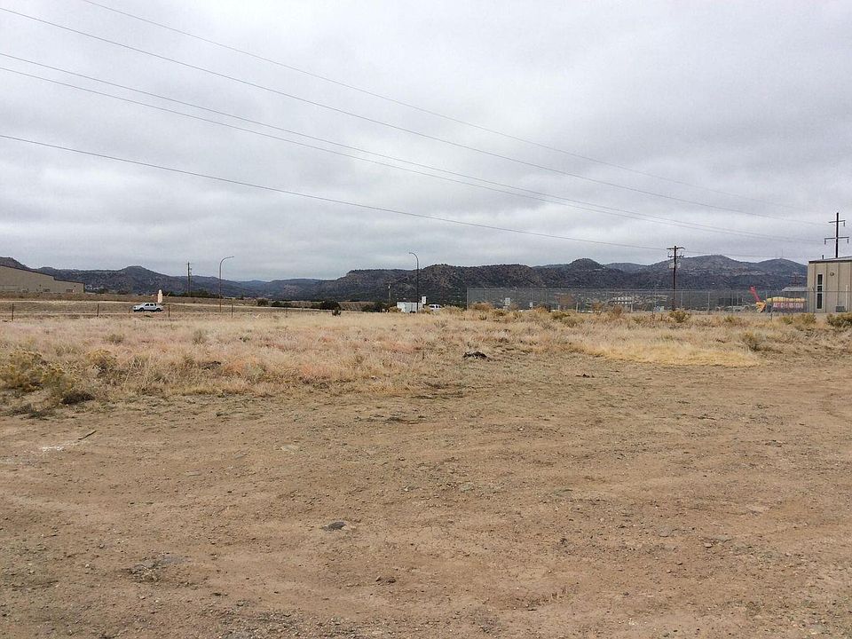 2nd image of 1015 Independence Rd