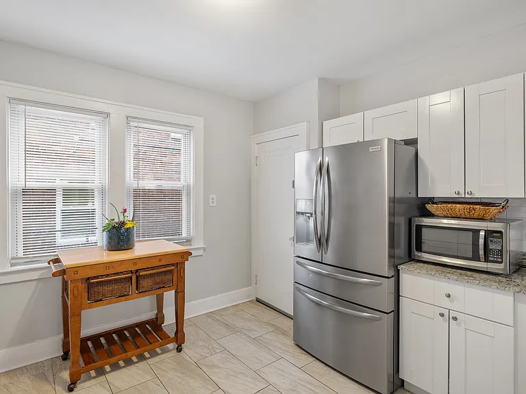 283 Piper Blvd — Photo 4