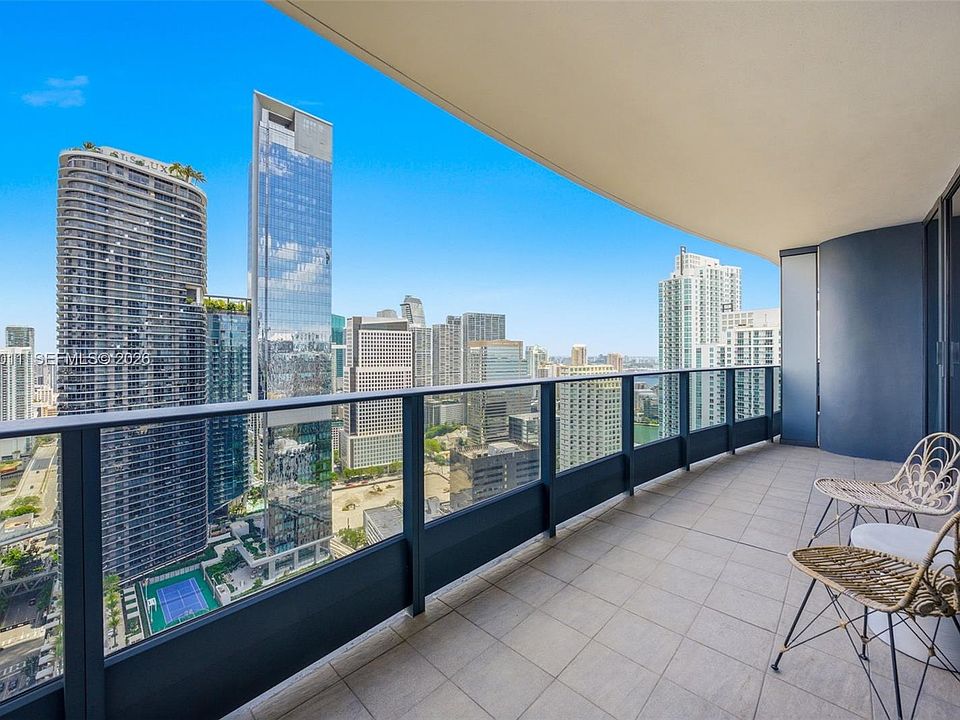 1st image of 1000 Brickell Plz #4014