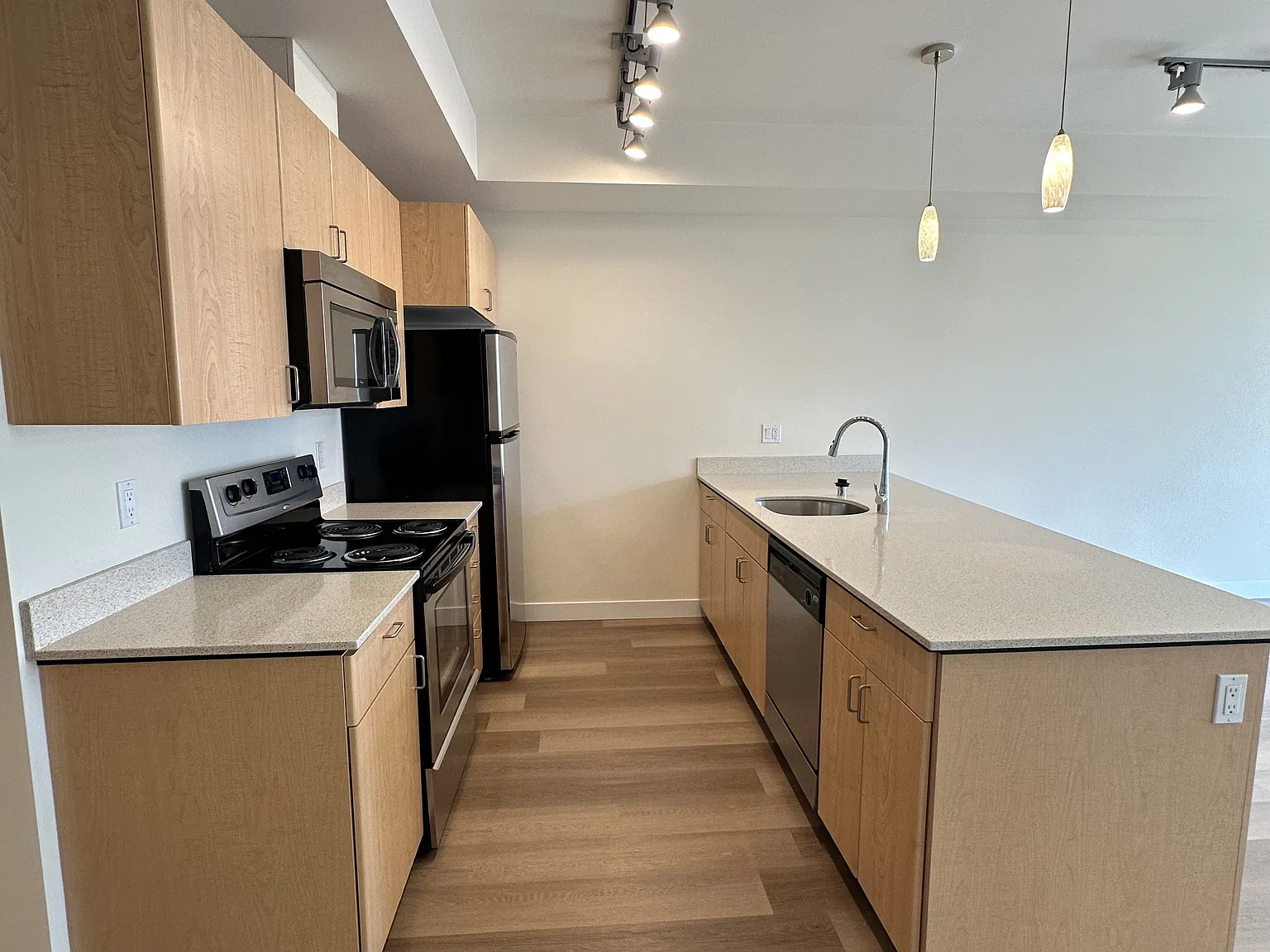 Library Place Apartments — Photo 4