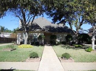 1003 Horseshoe Dr, Sugar Land, TX 77478