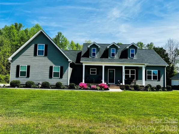 4175 Brandy Creek Ct, Clover, SC 29710