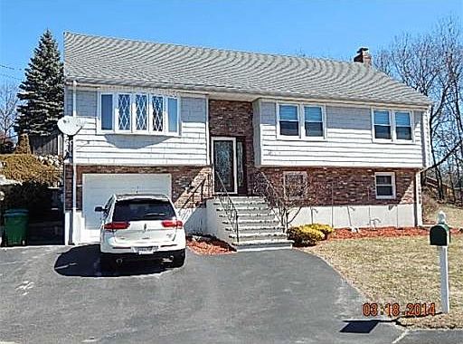 1st image of 17 Tamar Dr
