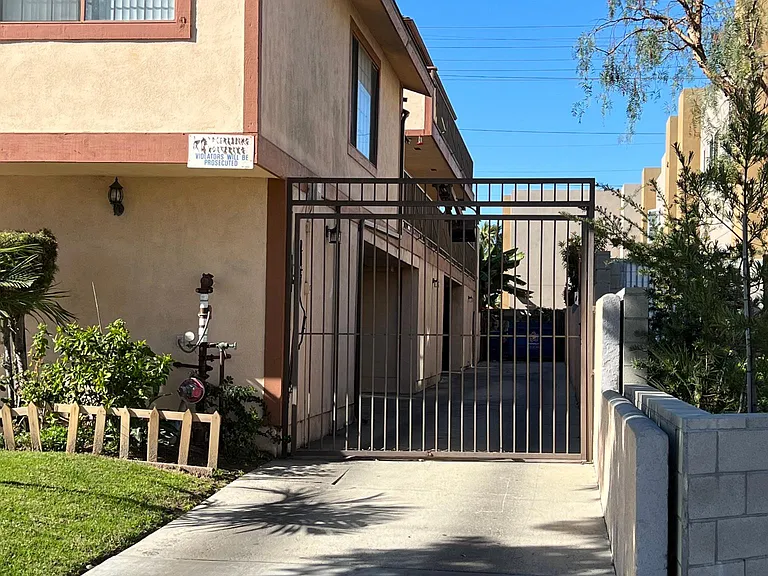 11431 Gale Ave #10 — Photo 2