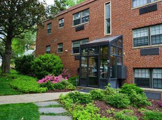 1215 N. Scott Street, Arlington, VA 22209
