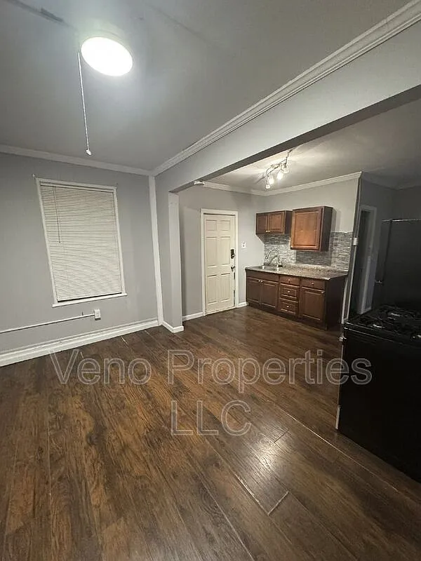 1 bed, 1.0 bath, $1,000 — Photo 4
