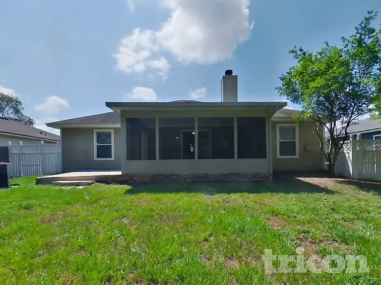 3647 Star Leaf Rd W — Photo 16