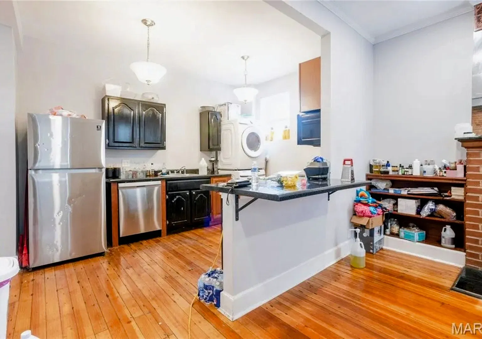 3 bed, 1250 sqft, $1,450 — Photo 2