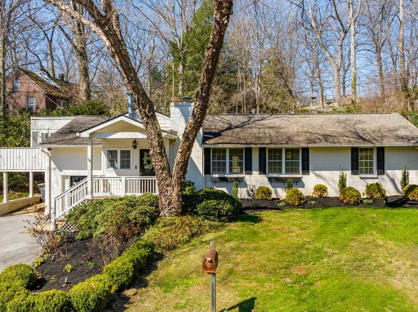 103 NW Greenbrier Dr, Knoxville, TN 37919